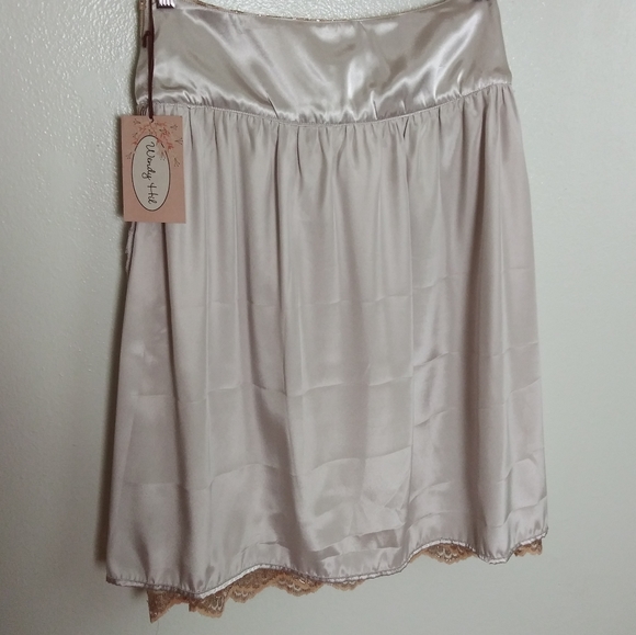 Wendy Hil Gold Rose Lace Scalloped Edge Skirt Women's Size 2 Lining - Picture 5 of 12